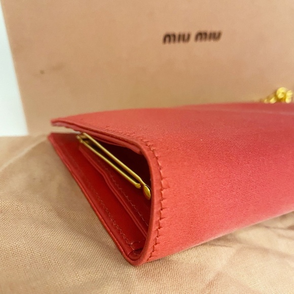 Sale!Miu Miu Wallet on Chain - Picture 10 of 16